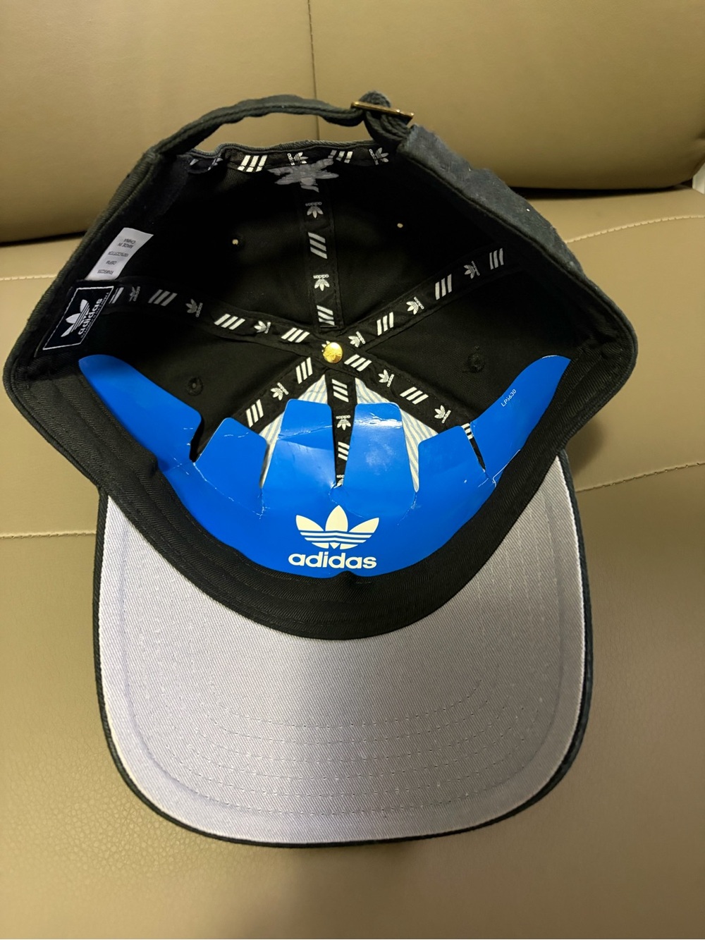 BNWT ADIDAS M ORIGINALS RELAXED STRAPBACK HAT CAP BLACK & WHITE #BH7137 OSFM - Picture 5 of 13